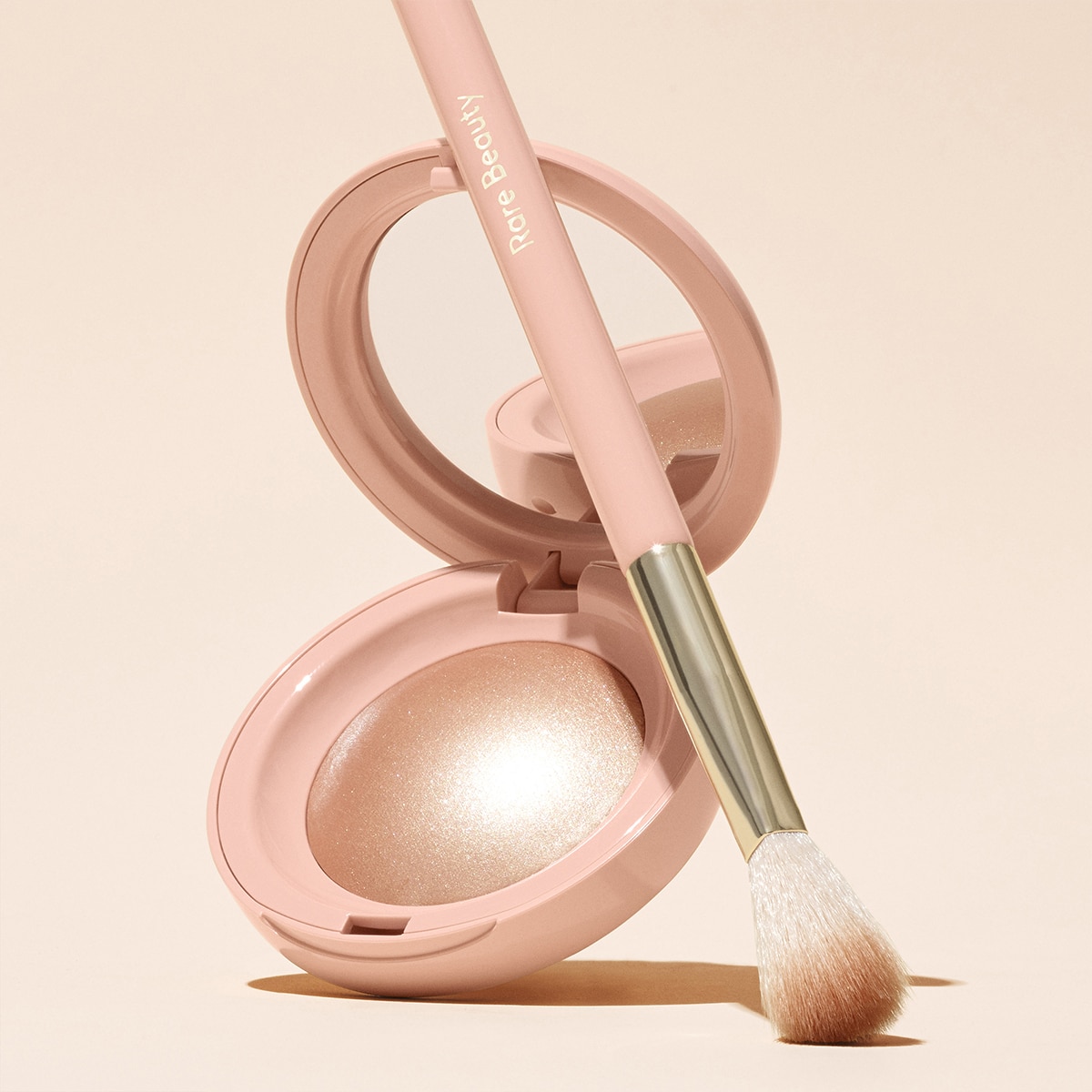 POSITIVE LIGHT PRECISION HIGHLIGHTER BRUSH (BROCHA PARA ILUMINADOR)